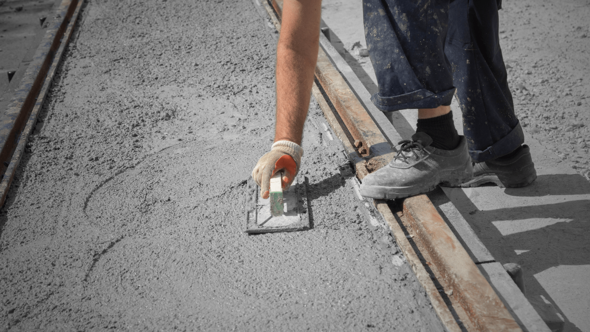 Stal czy beton? Porównanie trwałości